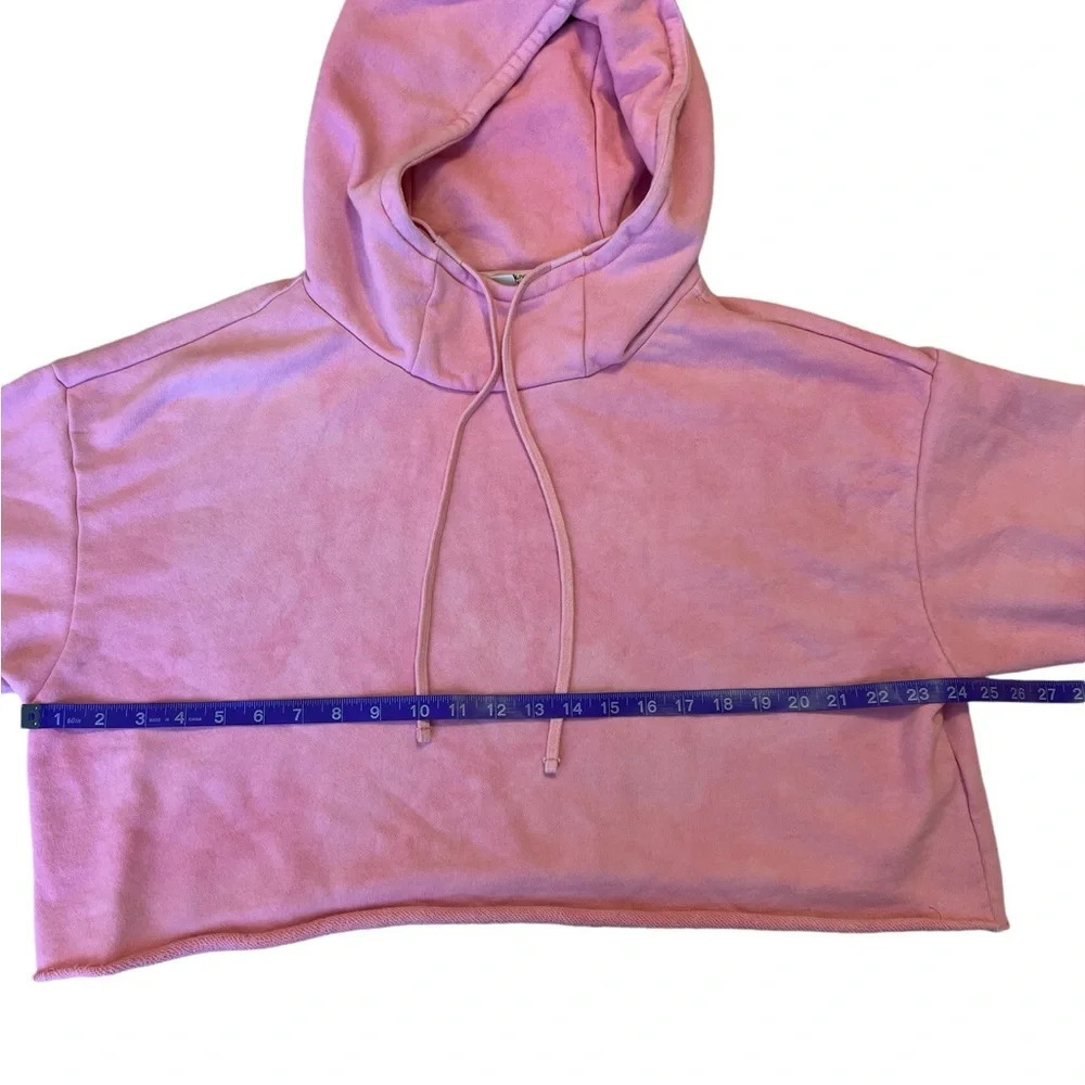 Alice + Olivia Nikki Cropped Hoodie Sweatshirt Pink Raw Hem Pullover L - Picture 7 of 12